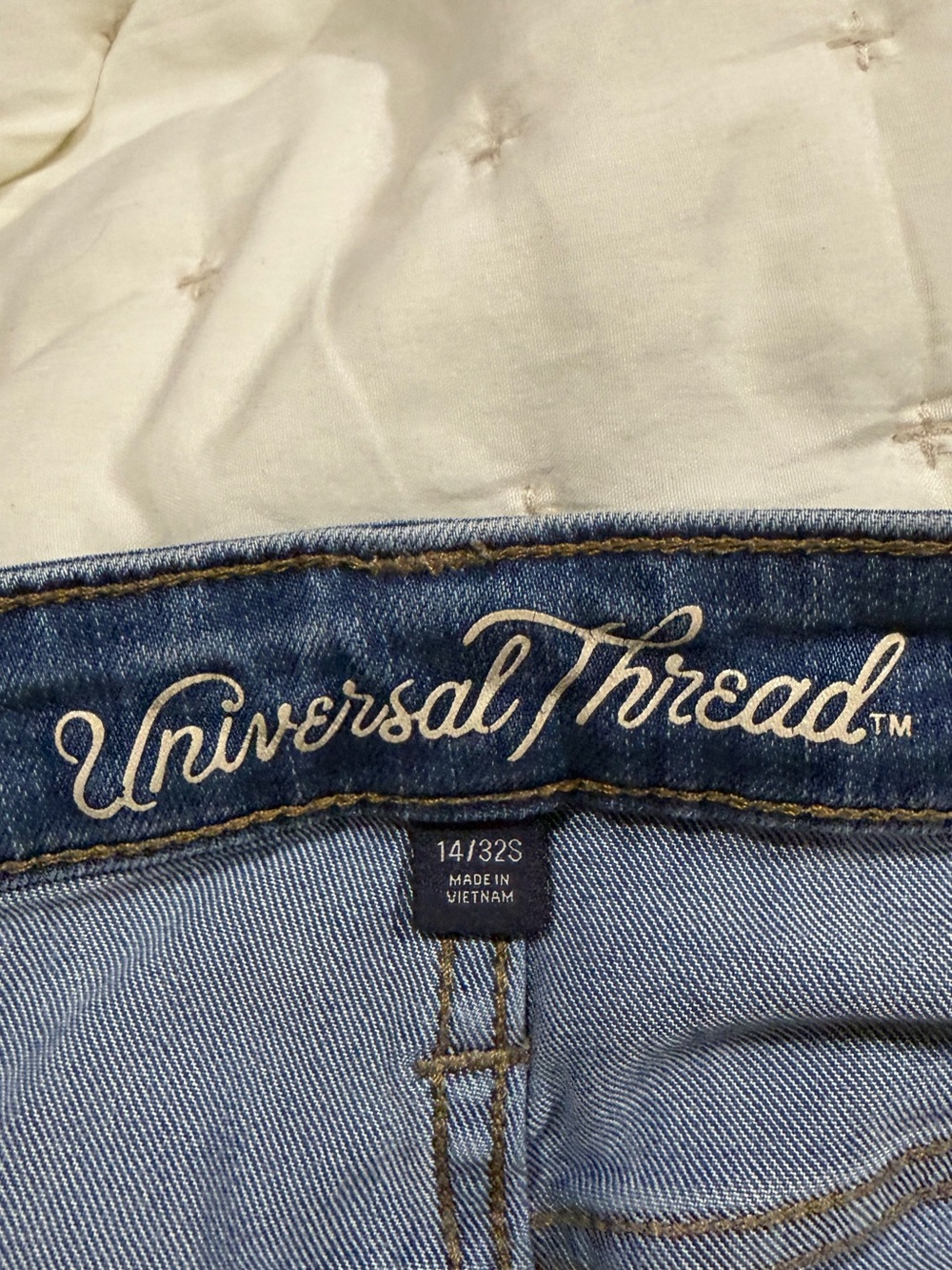 Universal Thread Women's High Rise Jegging - Picture 2 of 4
